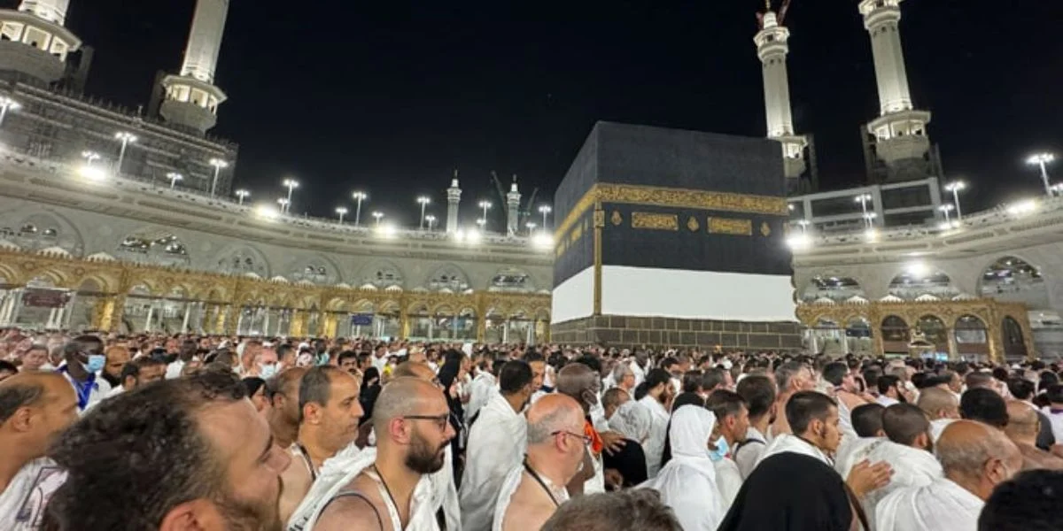 Haj pilgrims, Grand Mosque expansion, Saudi Arabia preparations