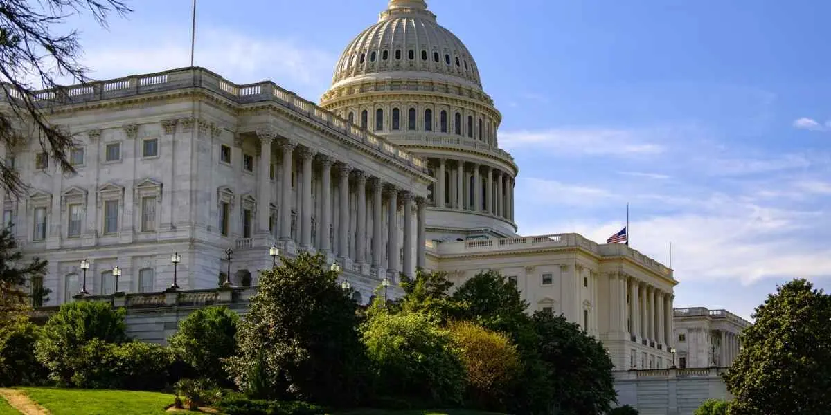 auto loans, tax deduction, U.S.-made vehicles, legislation, consumers,