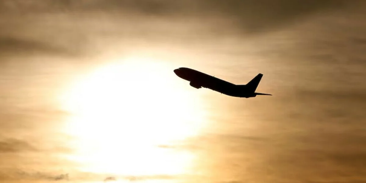 Middle East, flight, rerouting, commercial, airline, disruption, US, Iran